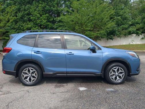 Horizon Blue 2023 Subaru Forester Premium