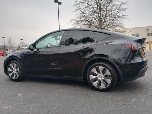 2024 Tesla Model Y Long Range Dual Motor All-Wheel Drive