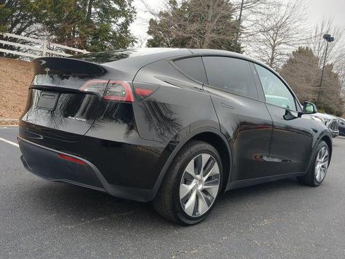 2024 Tesla Model Y Long Range Dual Motor All-Wheel Drive