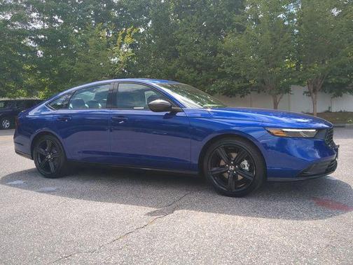 Still Night Pearl 2025 Honda Accord Hybrid Sport-L