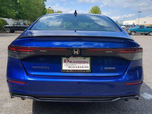 Still Night Pearl 2025 Honda Accord Hybrid Sport-L