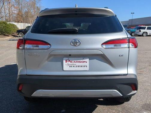 Sonic Silver 2024 Toyota Corolla Cross LE