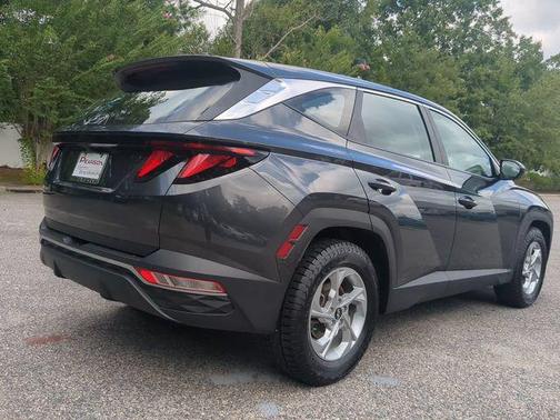 Dark Gray Metallic 2024 Hyundai TUCSON SE