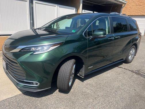 Cypress 2021 Toyota Sienna Limited 7-Passenger