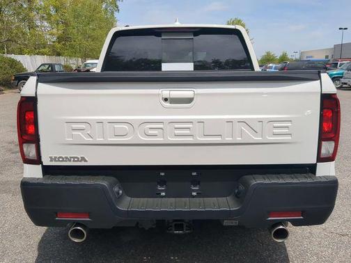Platinum White Pearl 2026 Honda Ridgeline RTL