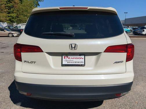 White Diamond Pearl 2018 Honda Pilot EX-L