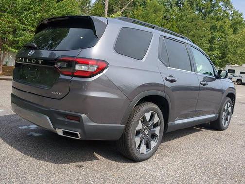 Modern Steel Metallic 2026 Honda Pilot Elite