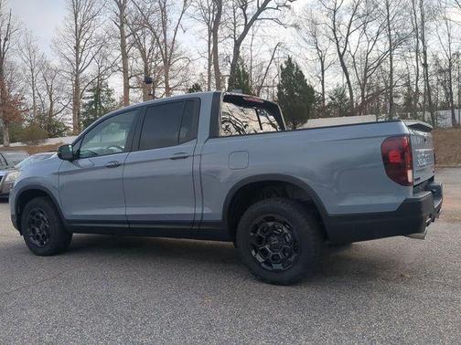 Sonic Gray Pearl 2026 Honda Ridgeline TrailSport+