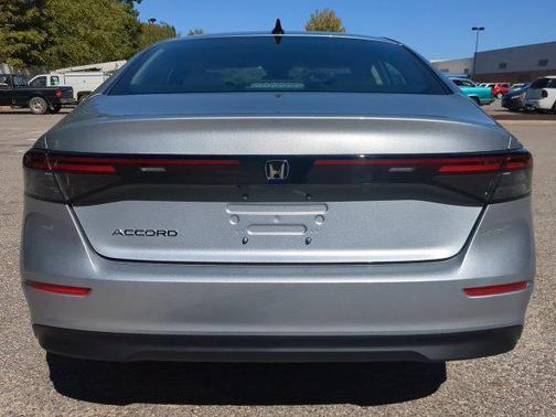 Solar Silver Metallic 2026 Honda Accord SE