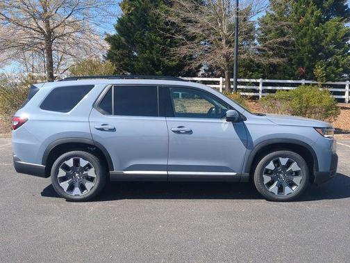 Sonic Gray Pearl 2026 Honda Pilot Elite