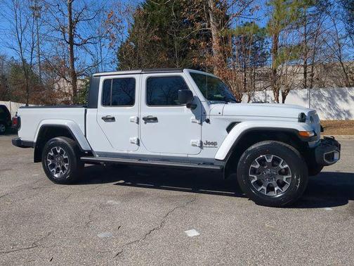 2023 Jeep Gladiator Overland