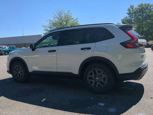 Platinum White Pearl 2026 Honda CR-V Hybrid TrailSport AWD