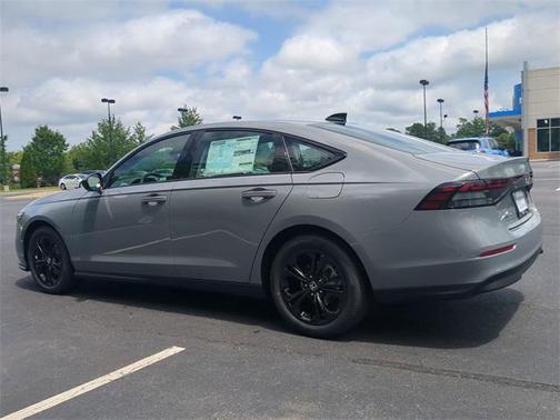 2025 Honda Accord Sport SE 1.5T