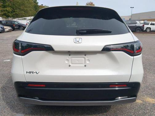 Platinum White Pearl 2027 Honda HR-V EX-L