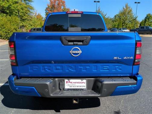 2024 Nissan Frontier SL