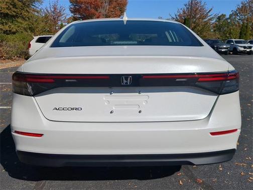 2025 Honda Accord LX 1.5T