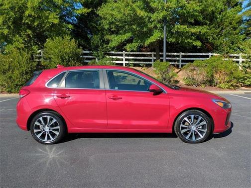 2018 Hyundai Elantra GT Base