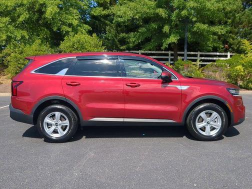 Passion Red Tintcoat 2022 Kia Sorento LX