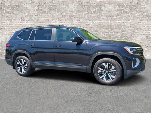 deep black pearl 2026 Volkswagen Atlas 2.0T SE
