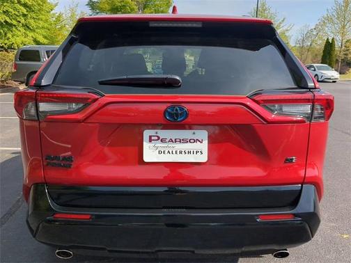 2024 Toyota RAV4 Prime SE