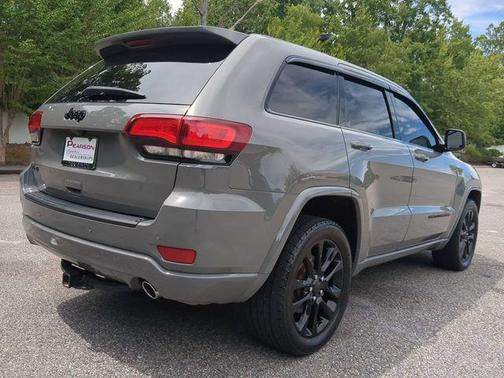 Sting-Gray Clearcoat 2021 Jeep Grand Cherokee Laredo