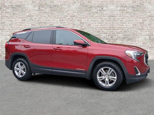Red Quartz Tintcoat 2020 GMC Terrain SLE