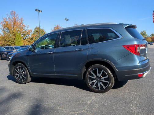 Obsidian Blue 2021 Honda Pilot Touring 8-Passenger
