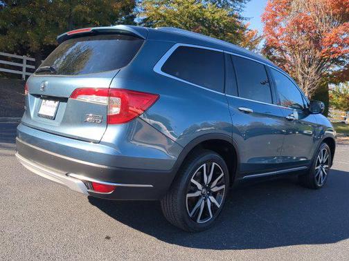 Obsidian Blue 2021 Honda Pilot Touring 8-Passenger