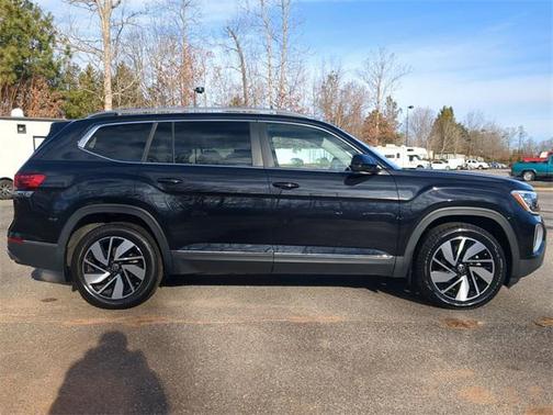 2024 Volkswagen Atlas 2.0T SEL