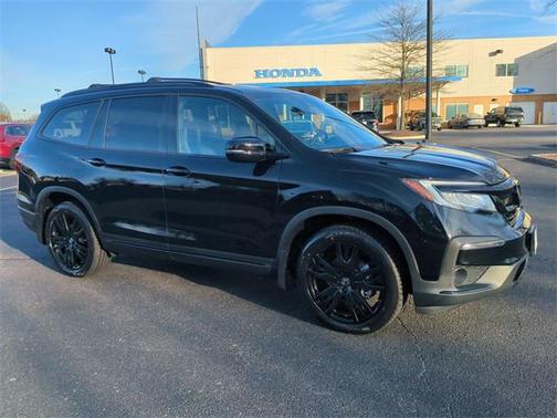 2022 Honda Pilot AWD Black Edition