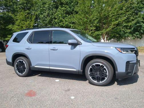 Sonic Gray Pearl 2026 Honda Pilot Touring 8-Passenger
