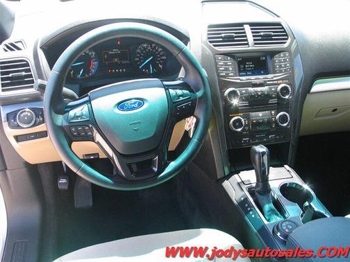 Ingot Silver 2017 Ford Explorer Base