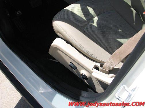 Vice White 2018 Dodge Journey SE