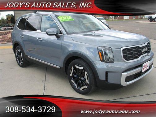 Everlasting Silver 2025 Kia Telluride S