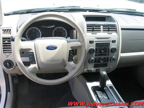 Oxford White 2012 Ford Escape Base