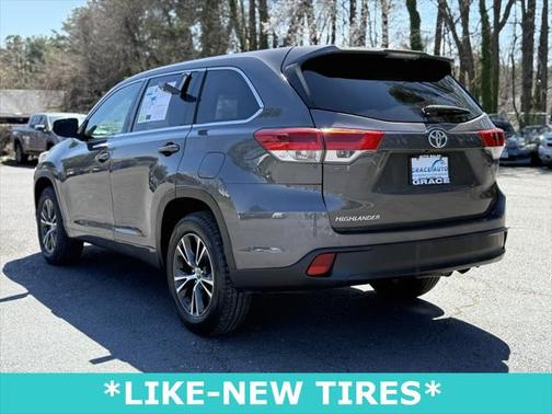 2017 Toyota Highlander LE I4