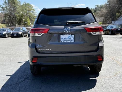 2017 Toyota Highlander LE I4