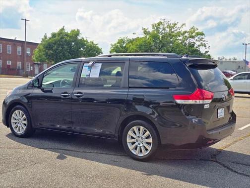 2014 Toyota Sienna XLE