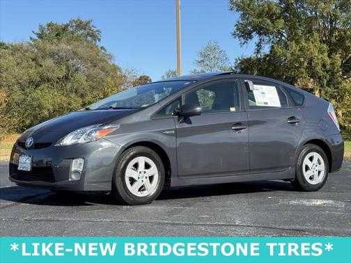 2010 Toyota Prius III