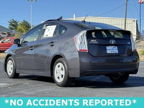 2010 Toyota Prius III