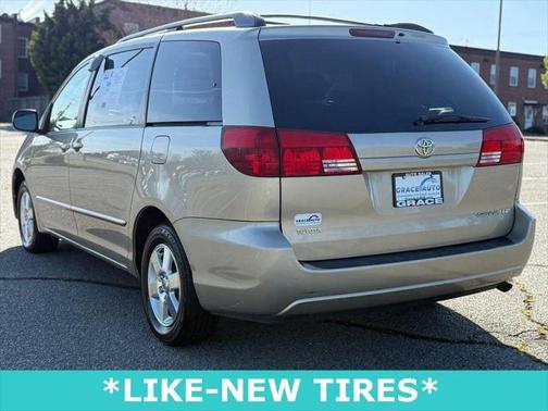 2005 Toyota Sienna CE