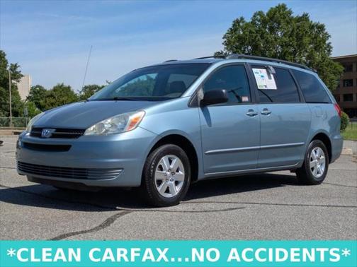 2004 Toyota Sienna CE