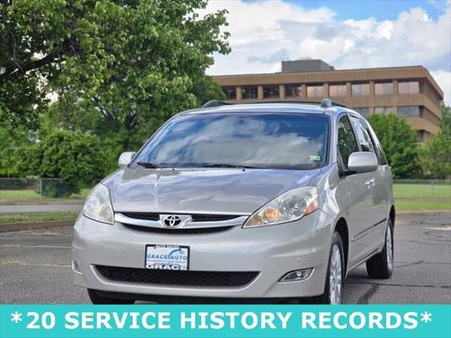 2010 Toyota Sienna XLE