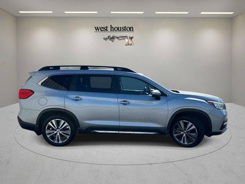 Ice Silver Metallic 2020 Subaru Ascent Limited 7-Passenger