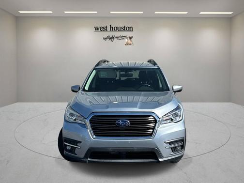 Ice Silver Metallic 2020 Subaru Ascent Limited 7-Passenger