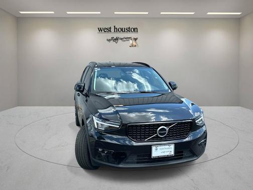 Black 2023 Volvo XC40 B5 Plus Dark Theme