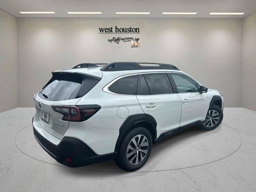 Crystal White Pearl 2025 Subaru Outback Premium