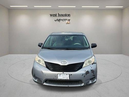 2011 Toyota Sienna Base