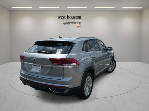 2022 Volkswagen Atlas Cross Sport 3.6L V6 SE w/Technology