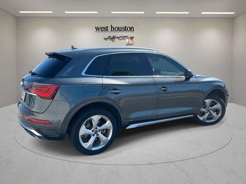 2022 Audi Q5 45 S line quattro Premium